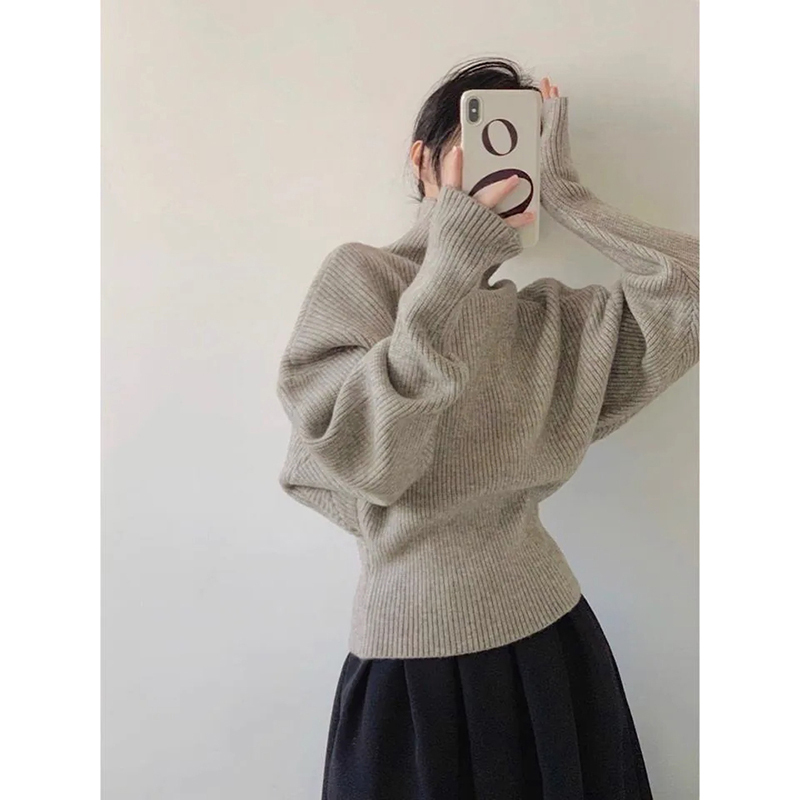 Design-Inspired Niche High-Neck Sweater Knit Base Shirt for Women, New Autumn and Winter Style, Lazy Style Batwing Sleeve Top Design-Inspired Niche High-Neck Sweater Knit Base Shirt for Women, New Autumn and Winter Style, Lazy Style Batwing Sleeve Top