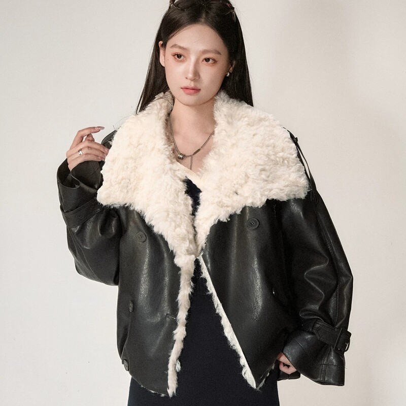 Original Raw Material Lamb Fur Integrated Fur Coat for Women, Loose Thickened Leather Jacket with Lapel, Eco-Friendly Fur Top