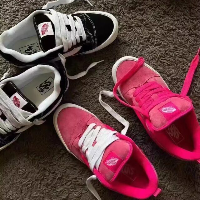 Kun Skool bread shoes rose red dragon fruit color fat potato shoes men's and women's shoes suede sneakers plus velvet shoes