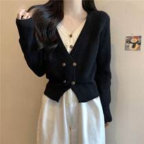 Autumn and winter layered fake two-piece sweater design niche knitted cardigan coat womens early autumn top