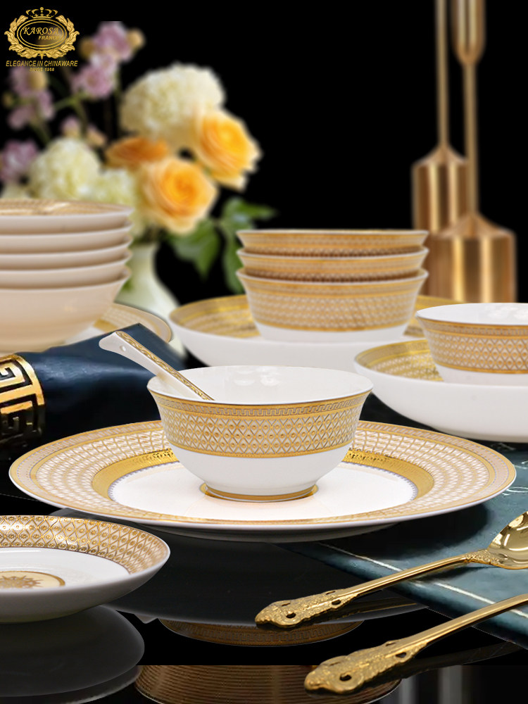 Luxury Embossed Gold Bone China Dinner Set – European-Inspired Light Porcelain Plates & Bowls – Exquisite Tableware for Housewarming Gift or Fine Dining at Home