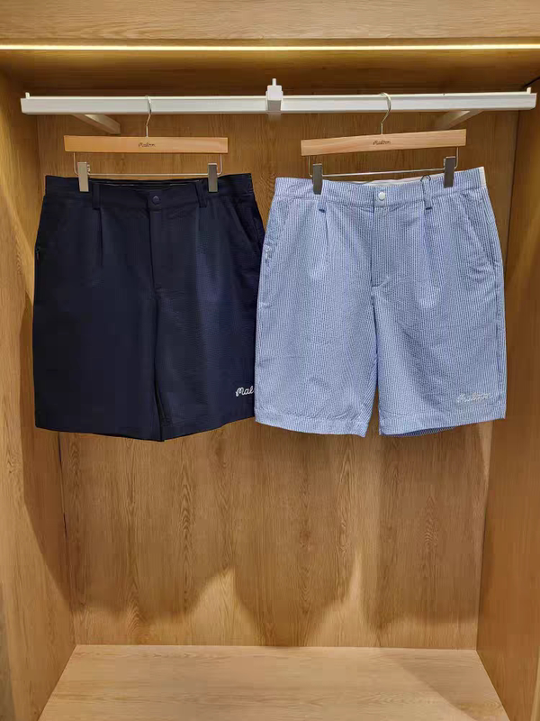 Korean Golf Pants 25 Spring/Summer Men's Golf Logo Vertical Stripes Loose Sports Shorts Korean Golf Pants 25 Spring/Summer Men's Golf Logo Vertical Stripes Loose Sports Shorts