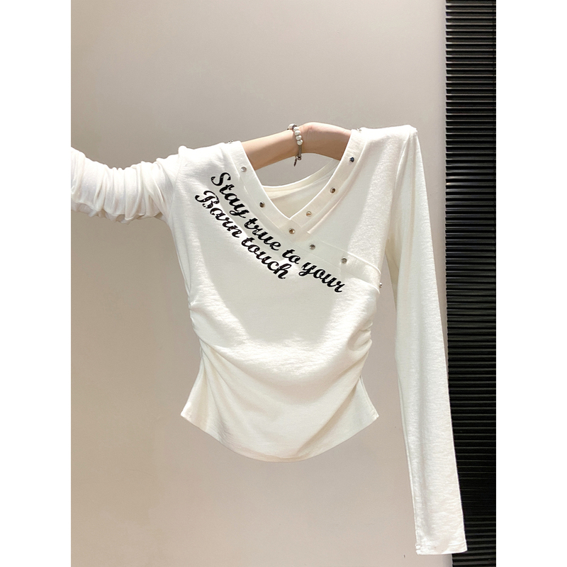 Cross V-Neck Studded Letter Print Long-Sleeve T-Shirt for Women, Early Autumn New Style, Side Waist Ruched Waist-Cinching Base Shirt, Short Top Cross V-Neck Studded Letter Print Long-Sleeve T-Shirt for Women, Early Autumn New Style, Side Waist Ruched Waist-Cinching Base Shirt, Short Top