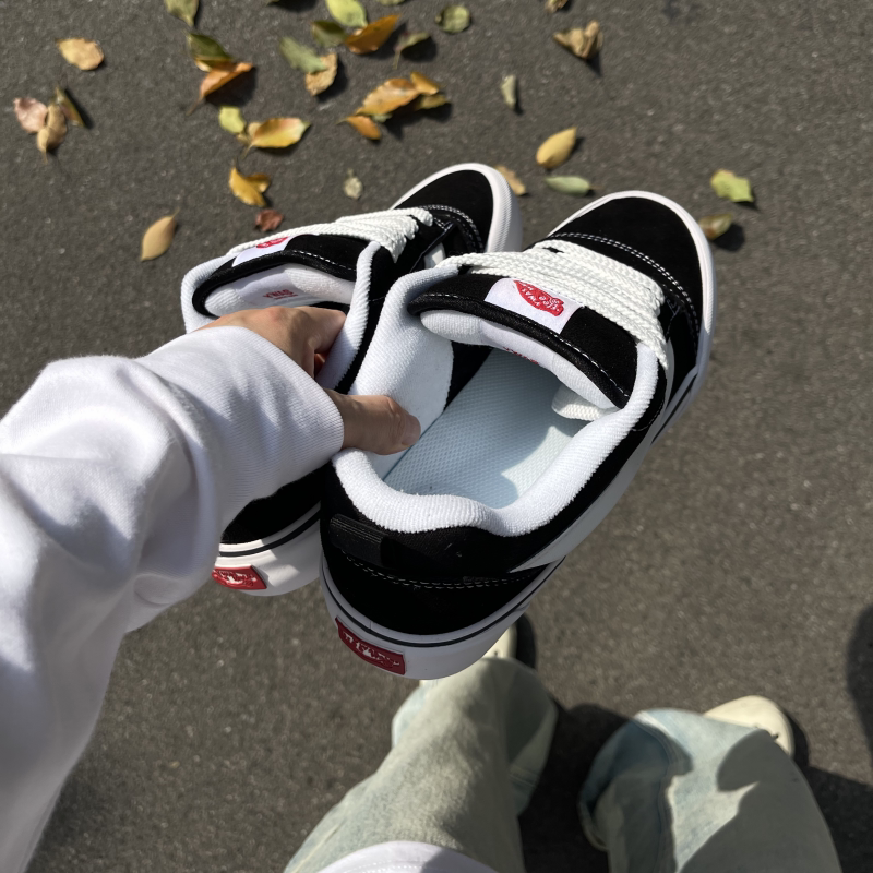 Knu Skool Classic Black and White American Retro Shoes Suede Fat-Soled Loafers Unisex Casual Sneakers