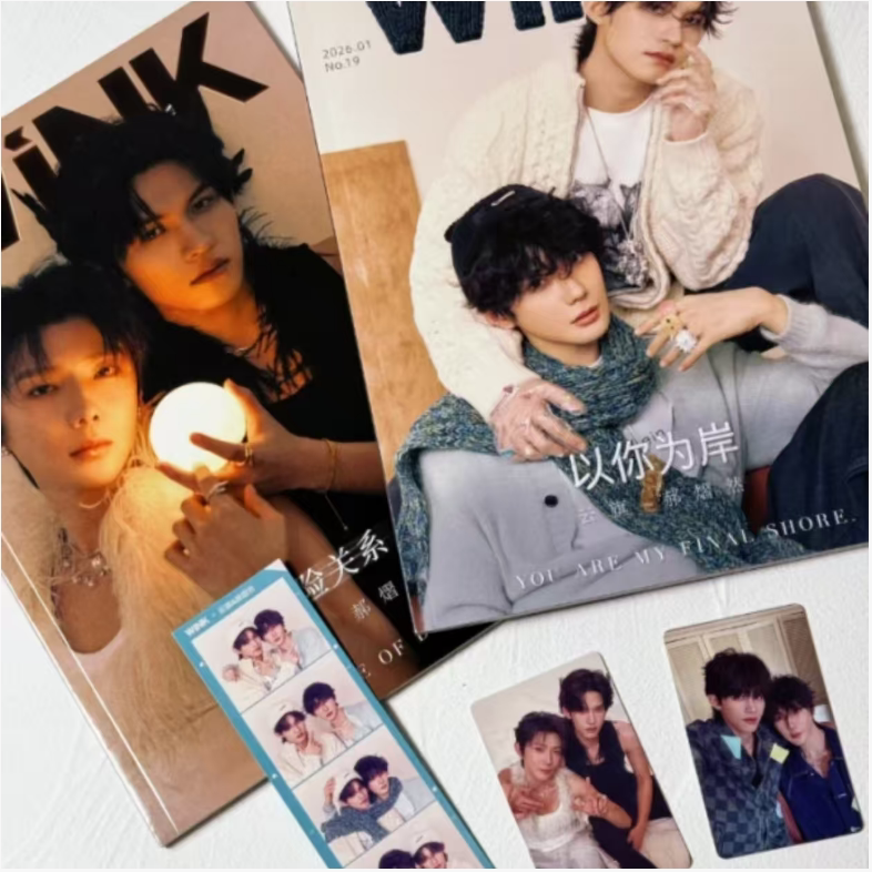 Yun Yi Magazine's New Limited Edition Double-Sided Merchandise High-Quality Small Card Polaroid Life-Size Four-Panel Fan Collection