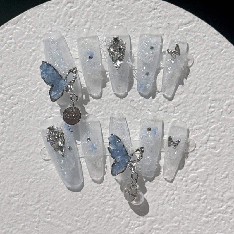 Handmade Nails, Fairy-Style Ice-Clear Crushed Diamond Layered Gradient Pearlescent Nail Art, Popular on Xiaohongshu Handmade Nails, Fairy-Style Ice-Clear Crushed Diamond Layered Gradient Pearlescent Nail Art, Popular on Xiaohongshu