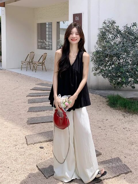 Black V-Neck Linen Sleeveless Shirt Vest T-Shirt for Women, Summer Design, Niche Shirt, Loose Babydoll Top