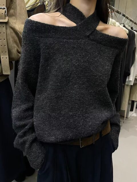 European Style Dark Gray Halter Neck Knit Top for Women, Autumn and Winter, High-End Off-Shoulder Sweater, Old Money Style Long-Sleeve Top