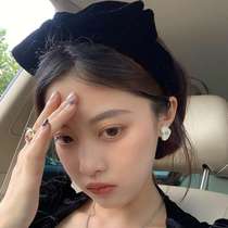 Korean Internet celebrity pleated retro temperament black velvet bow headband simple and elegant wide-brimmed hair headband