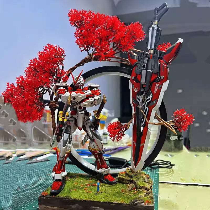 Bandai Gundam Model Kit Red Heretic Mecha New Strike Freedom Mobile Suit Unicorn Figure Toy