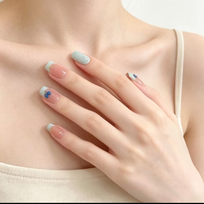 Medium-Length Handmade Nail Patches, French-Style Sea Salt Blueberry Pure Nude Look, Whitening Effect, Elegant Fake Nails