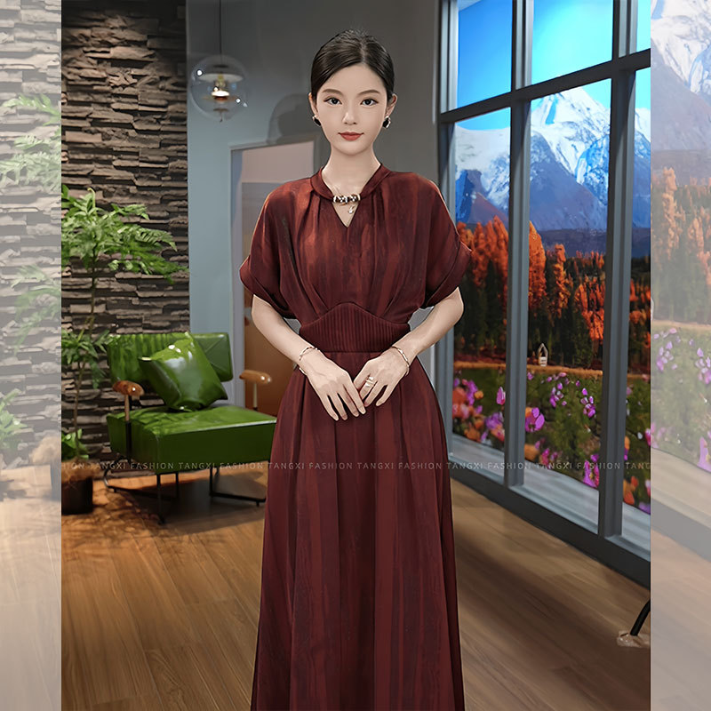 Super Stylish and Unique Beautiful Dress, 2026 New Model, Burgundy Dress with a High-End Feel, Satin Fabric, Slimming A-Line Long Dress Super Stylish and Unique Beautiful Dress, 2026 New Model, Burgundy Dress with a High-End Feel, Satin Fabric, Slimming A-Line Long Dress