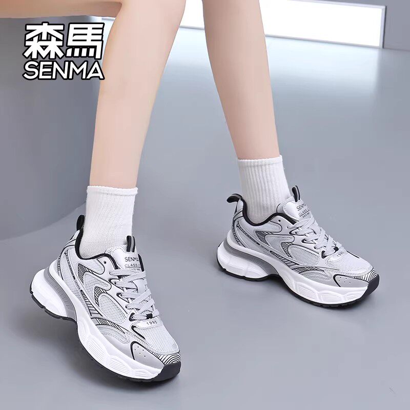 Женская обувь Semir, новинка 2026 года, летняя обувь на толстой подошве, увеличивающая рост, женские модели с широкими штанинами, демонстрирующие ноги, маленькая спортивная обувь