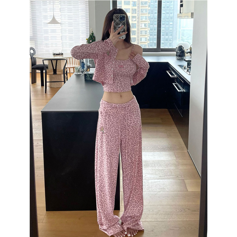 Clearance Sale~ Leopard Print Kt Cat Pajamas for Women, Spring, Summer, and Autumn Loungewear Three-Piece Set with Chest Pads, Can Be Worn Outside