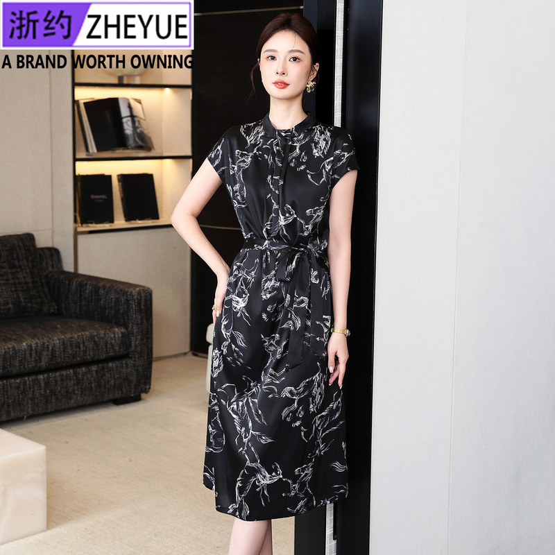 Silk Dress 2026 Summer New Style Mulberry Silk High-End Elegant Waist-Cinching Temperament Big Brand Slimming Black Floral Dress Silk Dress 2026 Summer New Style Mulberry Silk High-End Elegant Waist-Cinching Temperament Big Brand Slimming Black Floral Dress