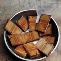 Buy five get one free Thousand-year-old red camphor tree root material Natural pure camphor wood pieces Wardrobe Floor insect-proof and moth-proof