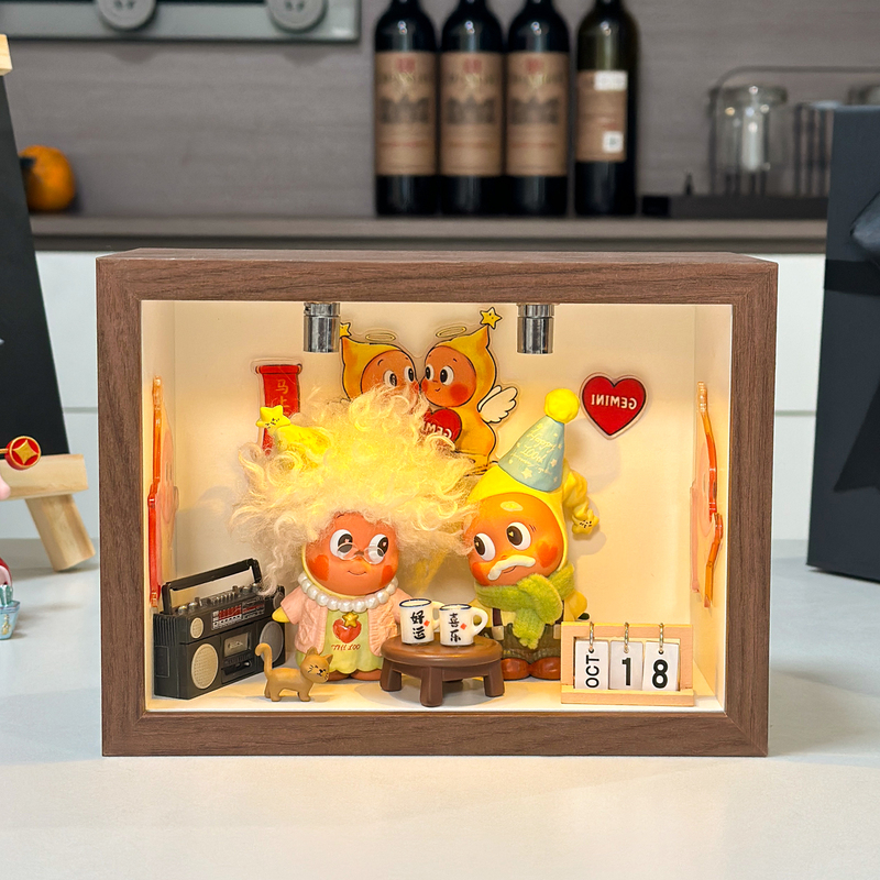 Star Man Series Blind Box Display Box, Wedding Certificate Storage Photo Frame, Figurine DIY Landscaping, Couple Gift with a High-End Feel