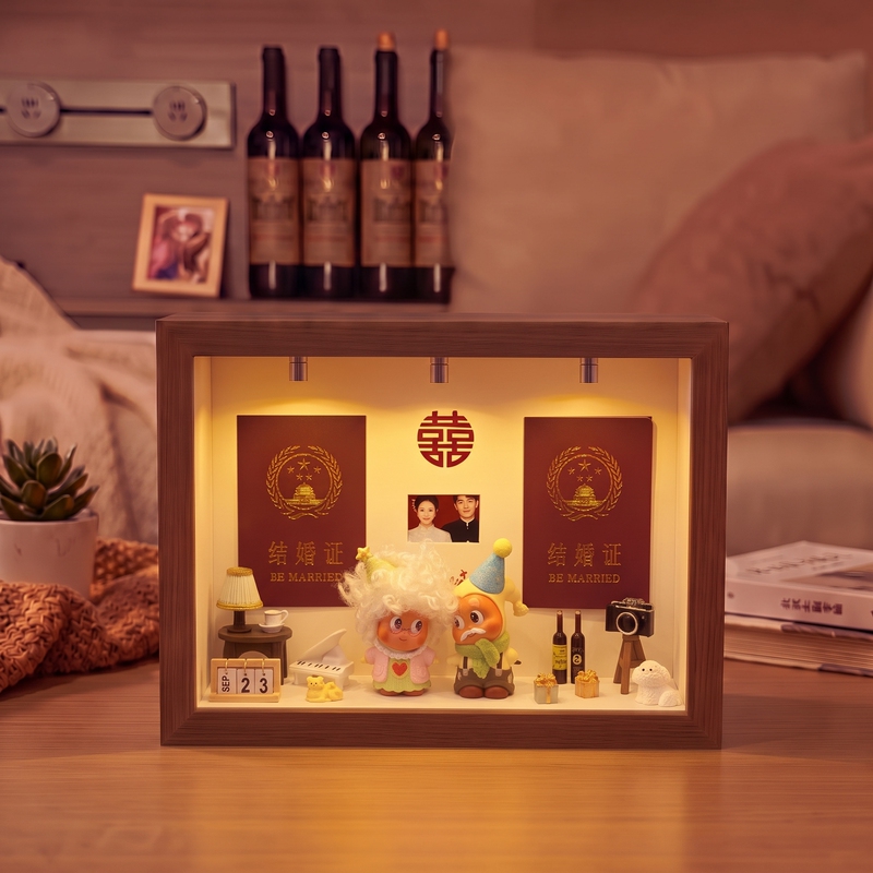 Bubble Mart Star Man Photo Frame Blind Box Figure Display Box Marriage Certificate Storage Gift for Couples and Best Friends Wedding Gift