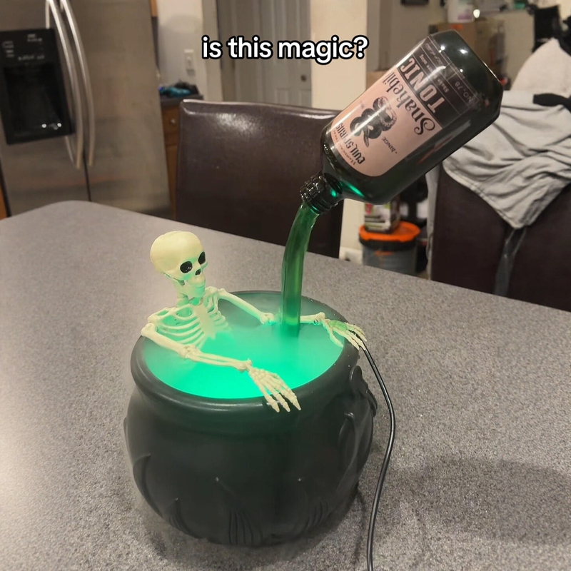 【Witch Magic Bucket】Desktop Decorations, Personalized Horror Atmosphere Setup, Skeleton Lamp, Halloween Props 【Witch Magic Bucket】Desktop Decorations, Personalized Horror Atmosphere Setup, Skeleton Lamp, Halloween Props