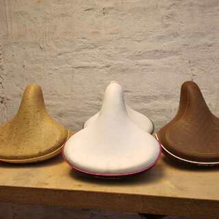 Beach bicycle seat, large and comfortable seat, elephant trunk saddle, double suspension spring shock absorption at the bottom, chromolybdenum steel double rails