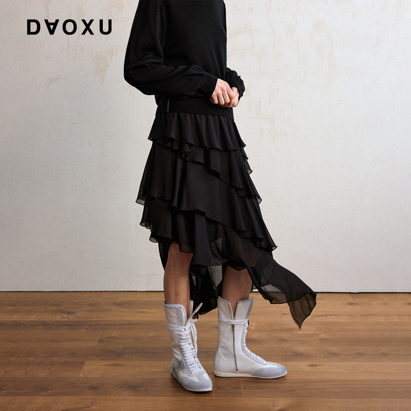 Daoxu Reverse Sequence, Light and Elegant, Asymmetrical Natural Layered Look, Sheer Chiffon Midi Skirt Daoxu Reverse Sequence, Light and Elegant, Asymmetrical Natural Layered Look, Sheer Chiffon Midi Skirt