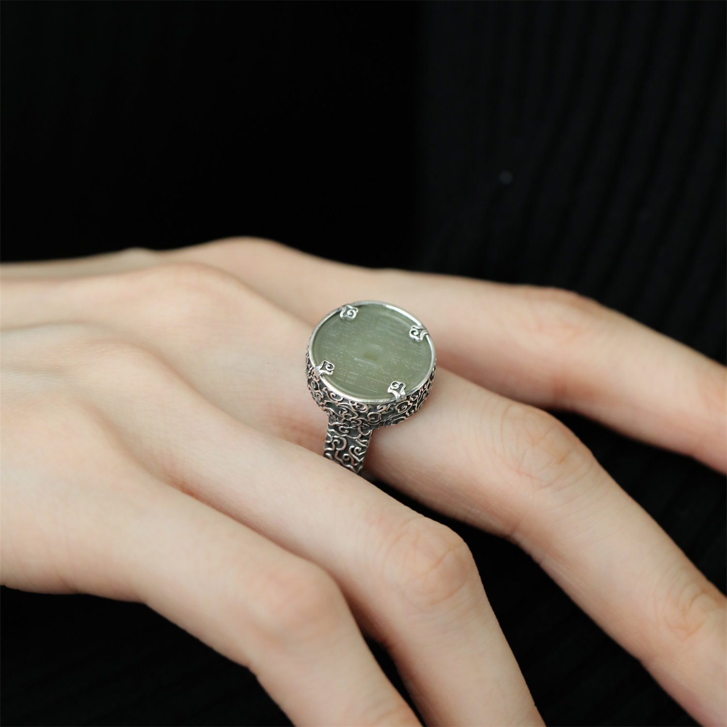 S925 Silver Hotan Jade Mountain Ghost Xiangyun Old Ring 14-16# Wearable New Chinese Style J12711
