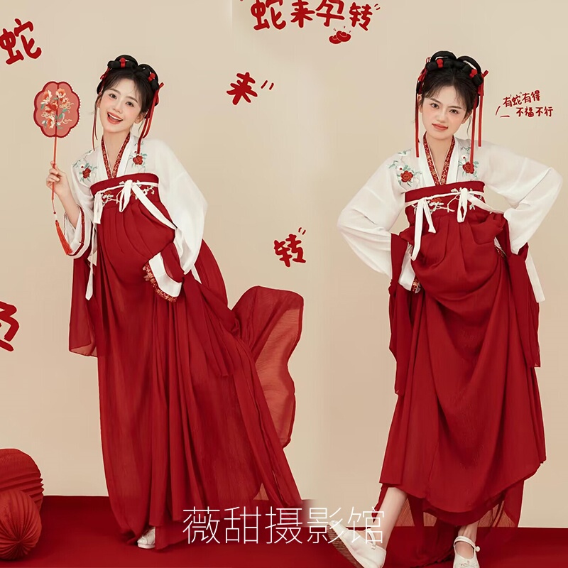 New Year of the Snake Themed Maternity Photo Shoot Clothing, Retro Hanfu Sweet Style New Year Fairy-Like Maternity Photography Outfit New Year of the Snake Themed Maternity Photo Shoot Clothing, Retro Hanfu Sweet Style New Year Fairy-Like Maternity Photography Outfit