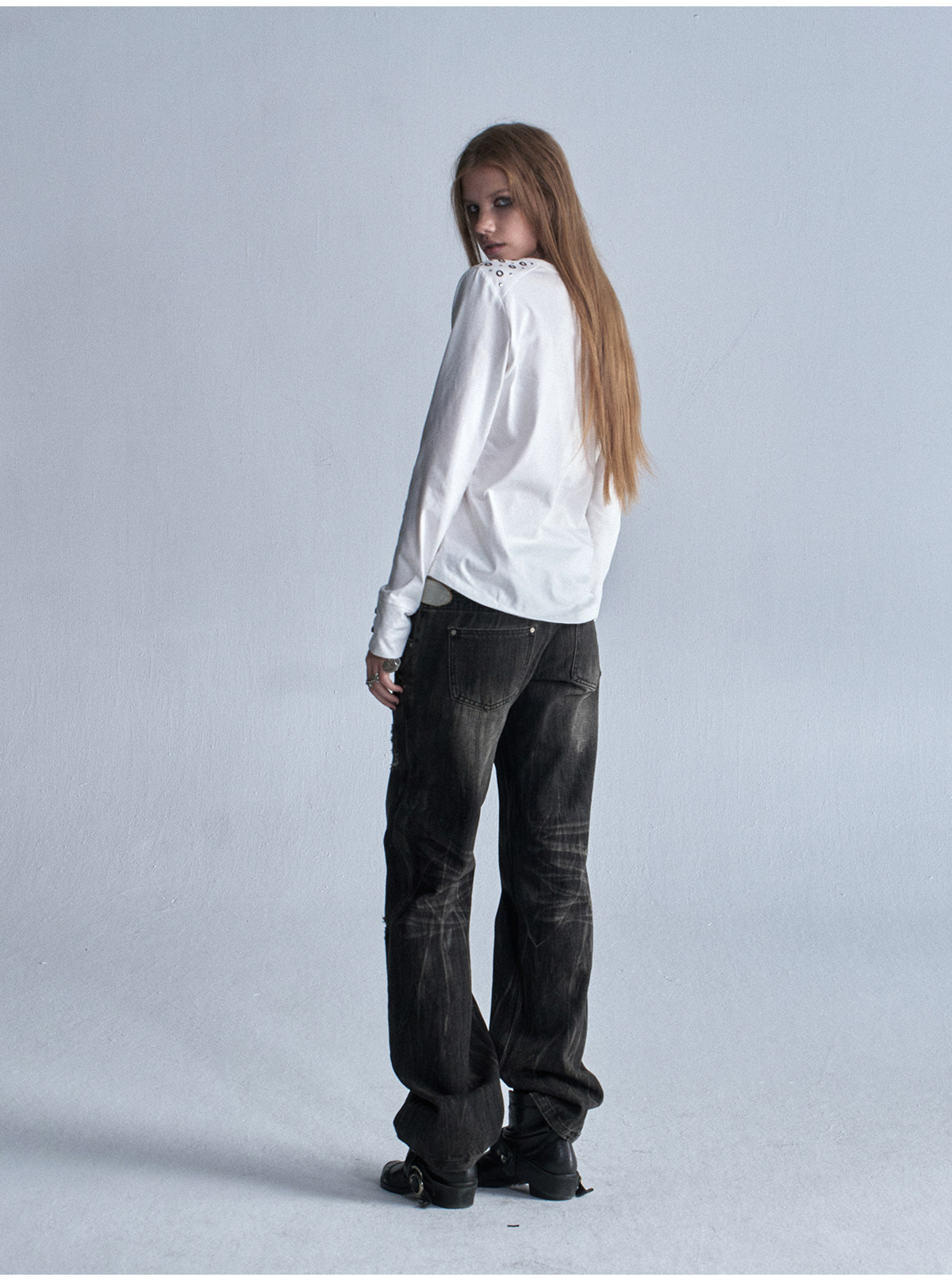 wear And tear Multi-Pocket Zip Straight-Leg Jeans