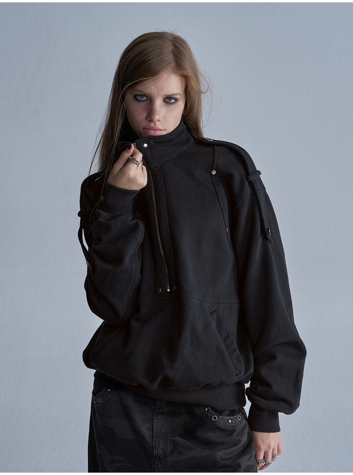 wear And tear Half-Zip Rivet Loose Sweatshirt