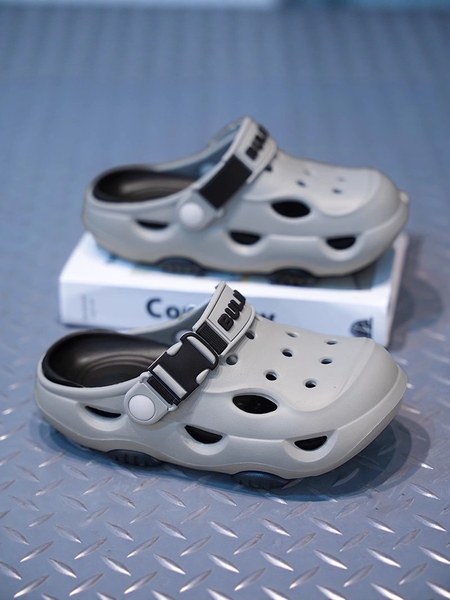 Boys' Summer Slippers, Children's Clogs, Big Kids' Soft-Soled Non-Slip Beach Shoes, Outdoor Dual-Use Boys' Closed-Toe Sandals — 4