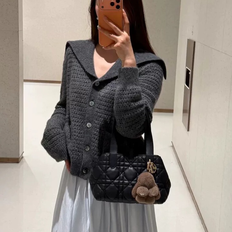 2026 Early Autumn Lazy Style White Factory Silk Cashmere Loose Short Navy Collar Sweater Knitted Cardigan Gray High Sense of Sophistication