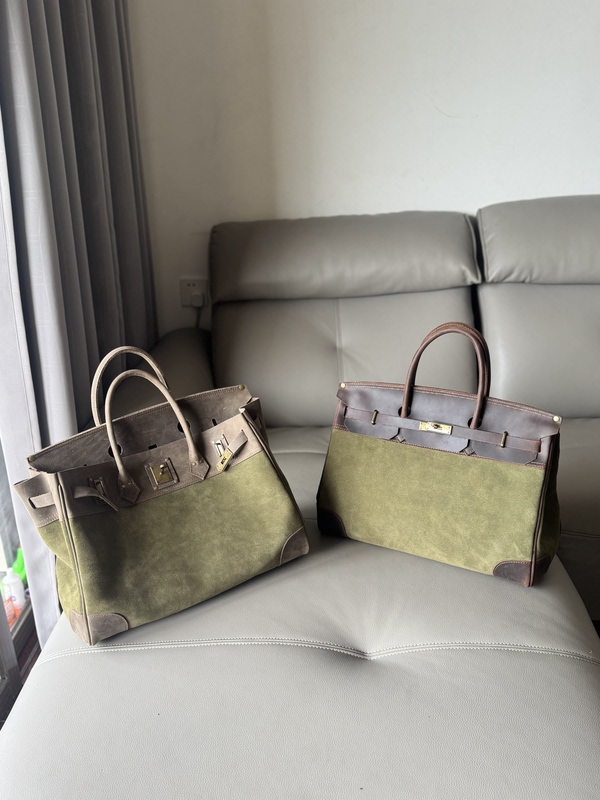 2026 New Model Crazy Horse Leather Spliced with Suede Fashion 40cm Versatile Travel Bag Handbag Simple Casual Niche 2026 New Model Crazy Horse Leather Spliced with Suede Fashion 40cm Versatile Travel Bag Handbag Simple Casual Niche