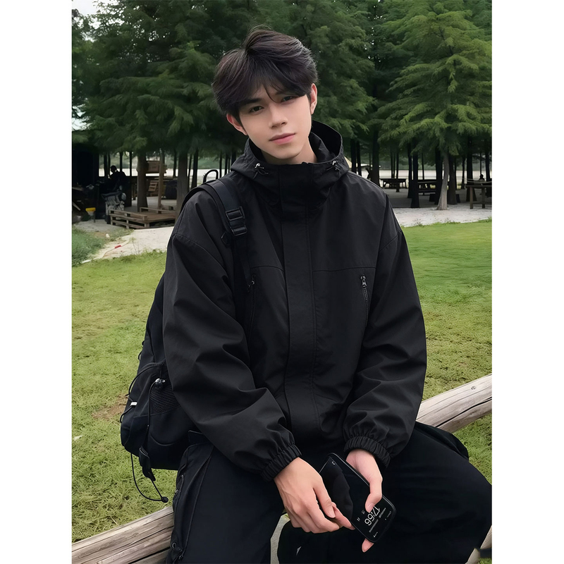 Black Warrior American-Style Hooded Jacket for Men, Autumn Functional Softshell Jacket, Cool and Stylish High-End Sports Coat