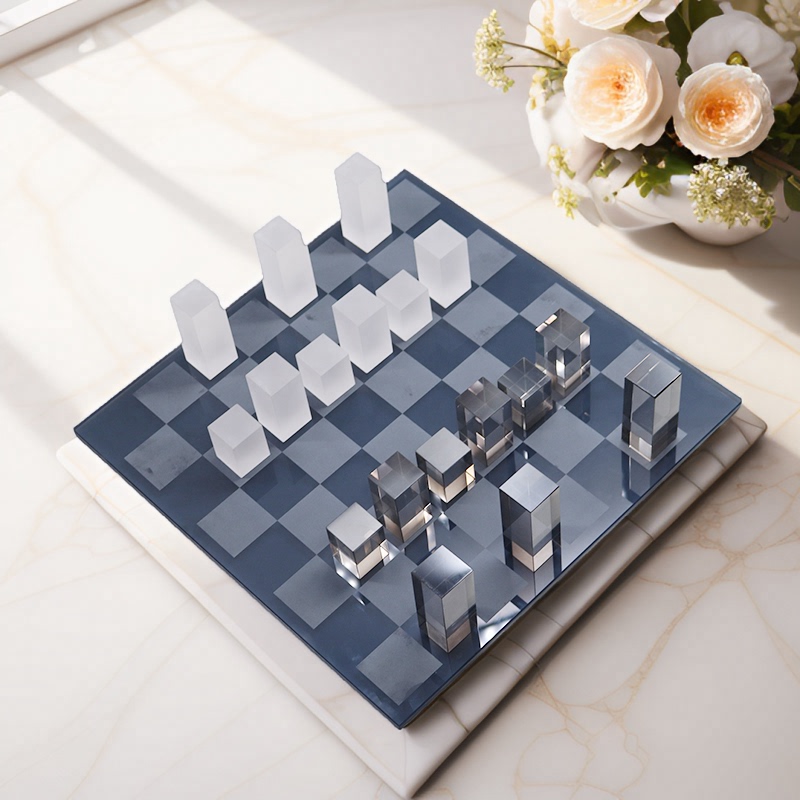 Modern Creative Light Luxury Crystal Black and White Marble Chessboard and Chess Pieces Decoration for Desktop, Living Room, Model Room, and Interior Furnishings