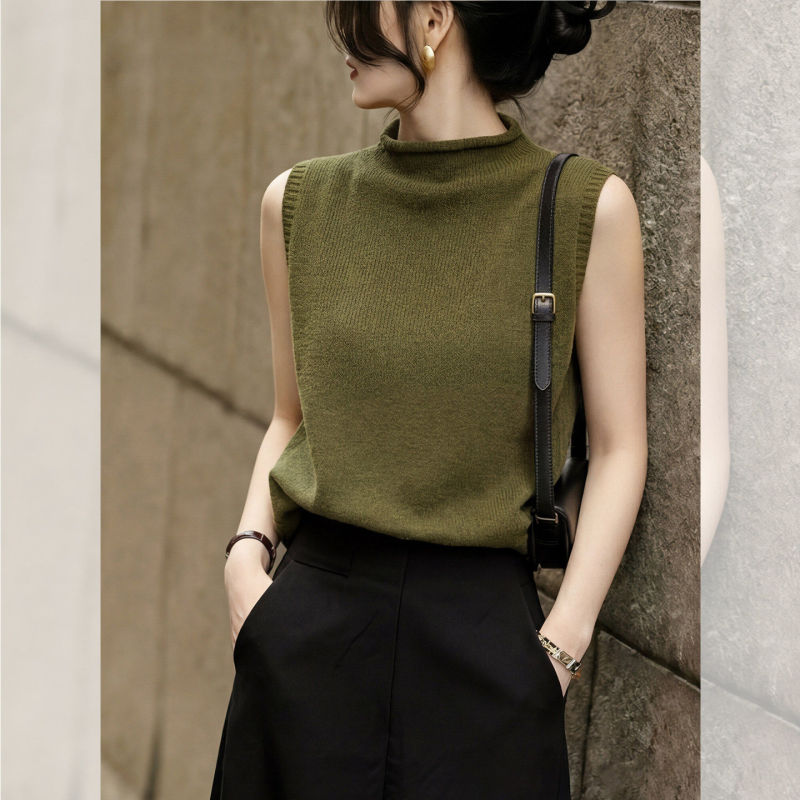 Fashionable and Stylish Women's Summer Olive Green Knitted Half-High Collar Sleeveless T-Shirt with a Beautiful Design, Loose Fit and Slimming Effect Fashionable and Stylish Women's Summer Olive Green Knitted Half-High Collar Sleeveless T-Shirt with a Beautiful Design, Loose Fit and Slimming Effect