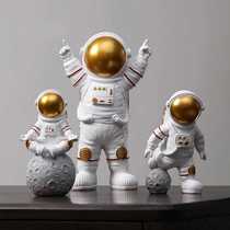 Astronaut small ornaments living room desktop wine cabinet childrens room astronaut creative home decoration resin crafts