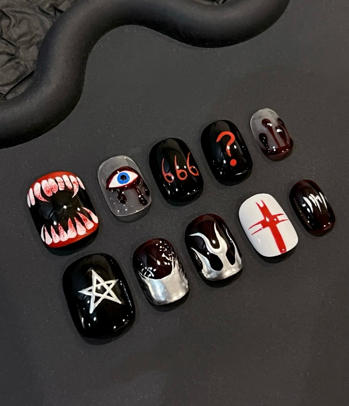 Dark Style Gothic Bloody Subculture Manicure Y2K Sweet and Cool Genderless Manicure Handmade Wearable Nails Niche Nails Dark Style Gothic Bloody Subculture Manicure Y2K Sweet and Cool Genderless Manicure Handmade Wearable Nails Niche Nails