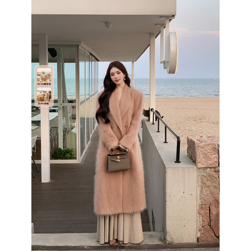 Feng Xinying Barcelona High-End Brushed Cashmere Coat for Women, Winter Long Warm Woolen Overcoat Feng Xinying Barcelona High-End Brushed Cashmere Coat for Women, Winter Long Warm Woolen Overcoat