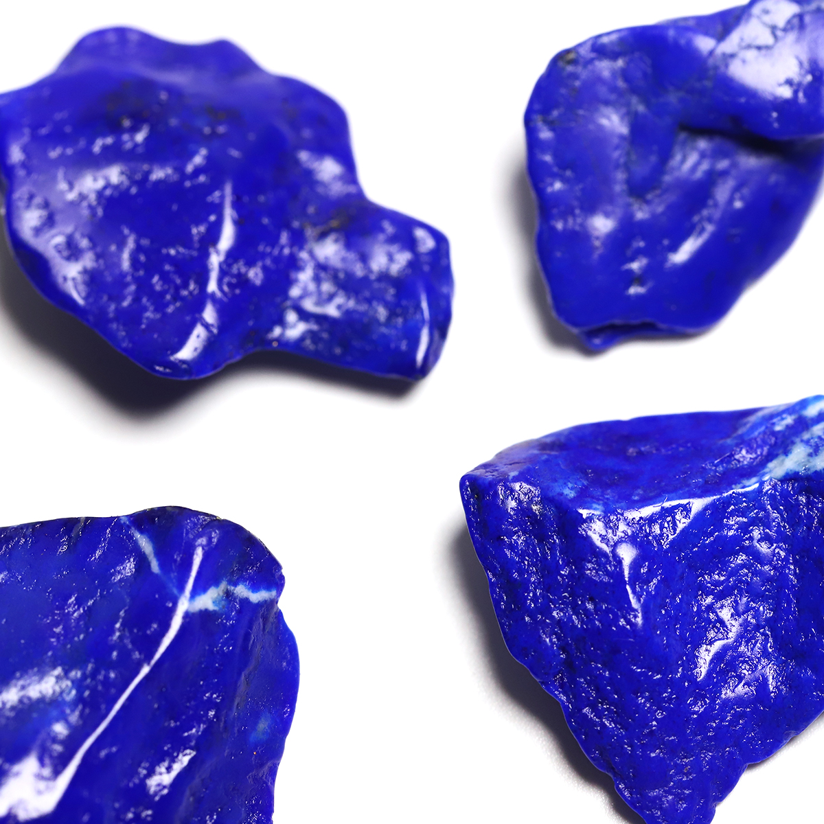 原石青眼 藍寶達碧茲原石(Trapiche Sapphire)