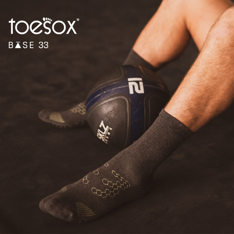 Toesox Base33 Co-Branded Men's High-Top Yoga Socks Non-Slip Sports Socks Pilates Breathable Crew