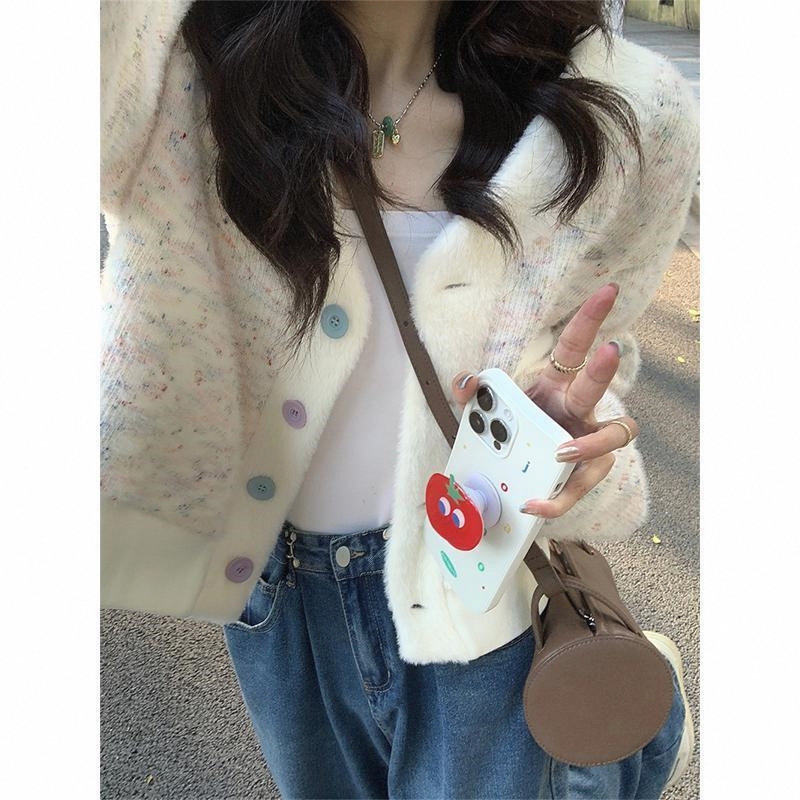V-Neck Short Sweater Jacket for Women, New Design for Spring and Autumn, Sweet and Youthful Style, Long-Sleeved Knitted Cardigan V-Neck Short Sweater Jacket for Women, New Design for Spring and Autumn, Sweet and Youthful Style, Long-Sleeved Knitted Cardigan