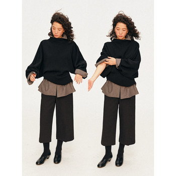 Plastic knitted 15inhug/100 wool sweater