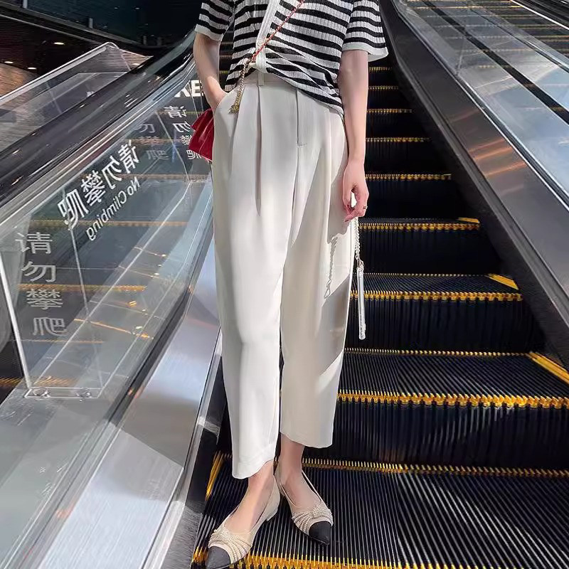White Cropped Slim-Fit Carrot Pants for Women, Summer Style, Petite Size, Casual Straight-Leg, Slimming Harem Suit Pants