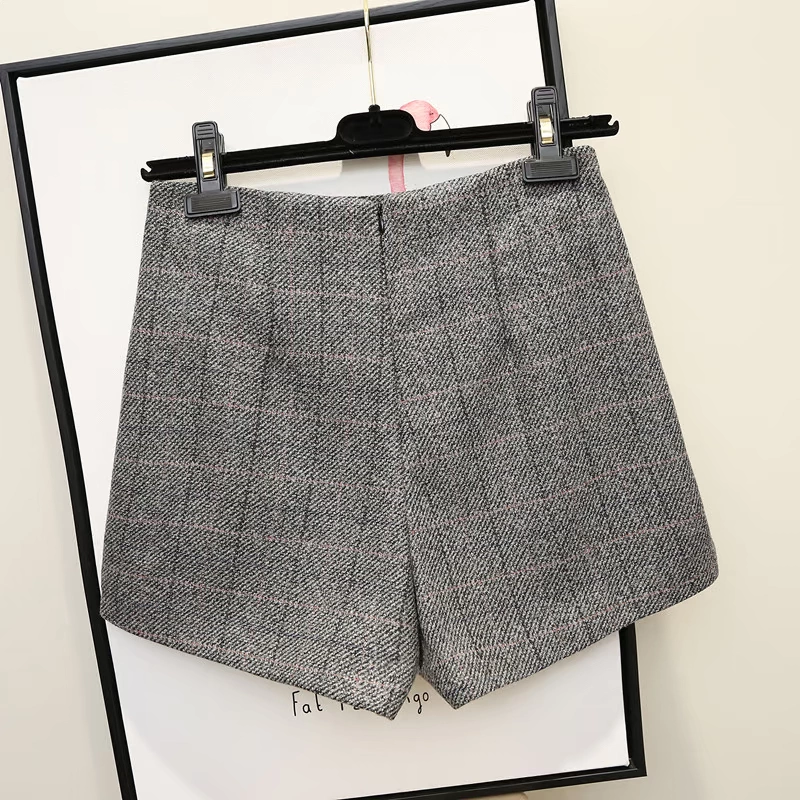 Quần short thu đông 2018 phiên bản mới của Hàn Quốc có eo cao là quần kẻ sọc rộng kẻ sọc rộng mặc quần len ống rộng một từ giản dị