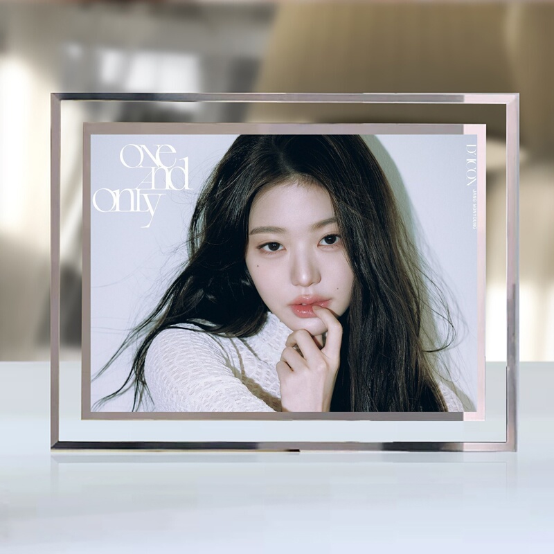 Ive Zhang Yuanying Celebrity Merchandise Crystal Glass Photo Frame Photo Stand Desktop Decoration Birthday Gift