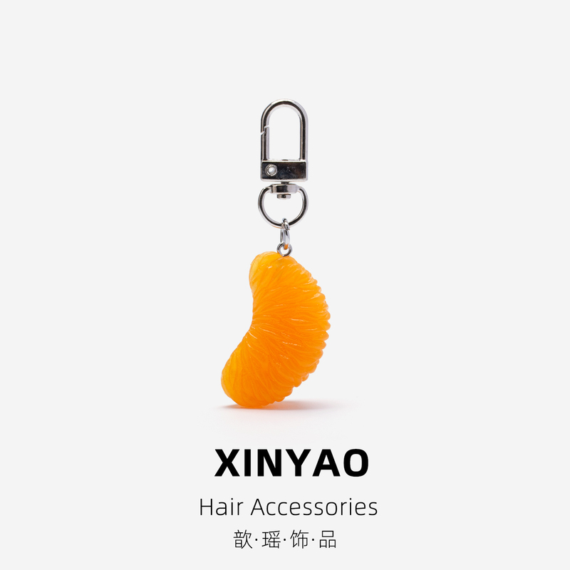 Fun and Realistic Orange Slice Keychain Pendant, Orange Fruit Ornament, Mini Cute Bag Accessory, Unique and Creative