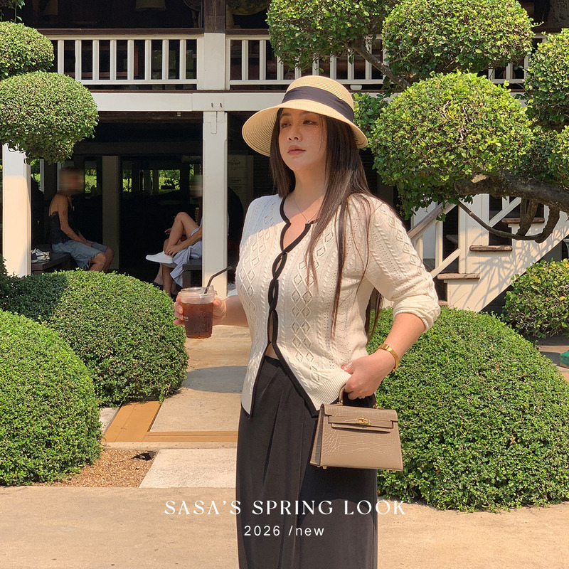 Li Sasa Two-Way Wear Wool Knotted Base Sweater for Women, Spring and Summer, Slightly Plus Size, Special V-Neck Knit Top