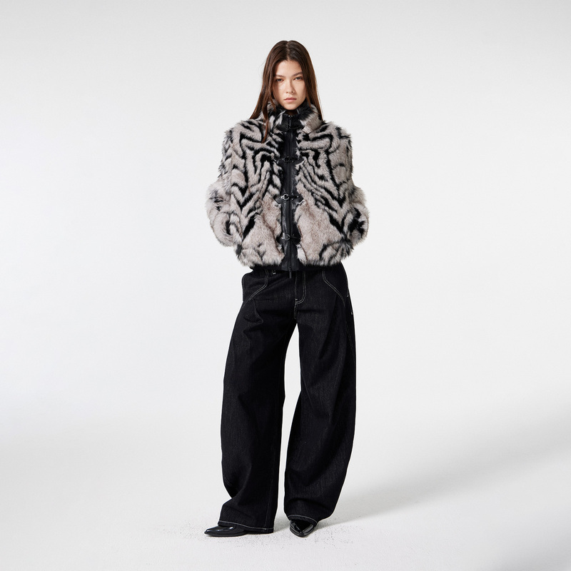 【Yigenanaya Same Style】Rure Snow Tiger Pattern Eco-Friendly Fur Jacket 【Yigenanaya Same Style】Rure Snow Tiger Pattern Eco-Friendly Fur Jacket