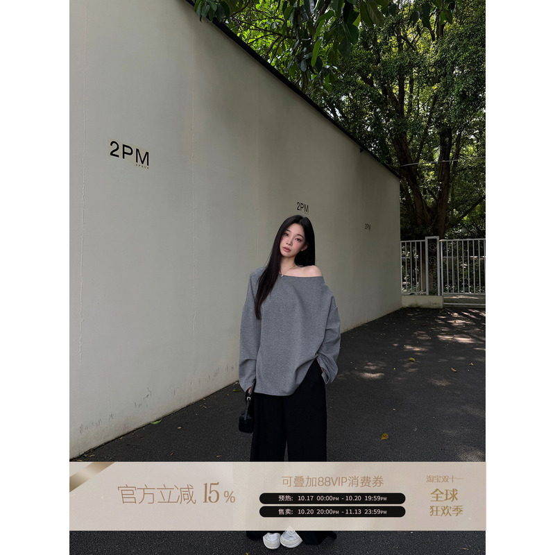 Rosybow Slanted Shoulder Off-Shoulder Loose Long-Sleeved Sweatshirt for Women in Autumn and Winter New Style Simple Casual Slim Pullover Top Rosybow Slanted Shoulder Off-Shoulder Loose Long-Sleeved Sweatshirt for Women in Autumn and Winter New Style Simple Casual Slim Pullover Top