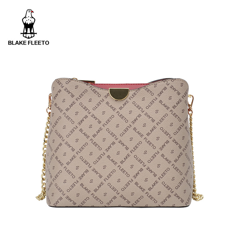 BLAKE FLEETO香港啄木鸟 链条水桶包女包斜挎包单肩包ZMNNB21020-KB